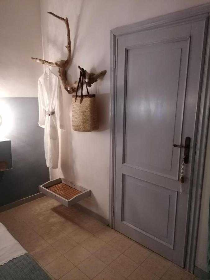 Fiore Bed And Breakfast เปสคีชี ภายนอก รูปภาพ