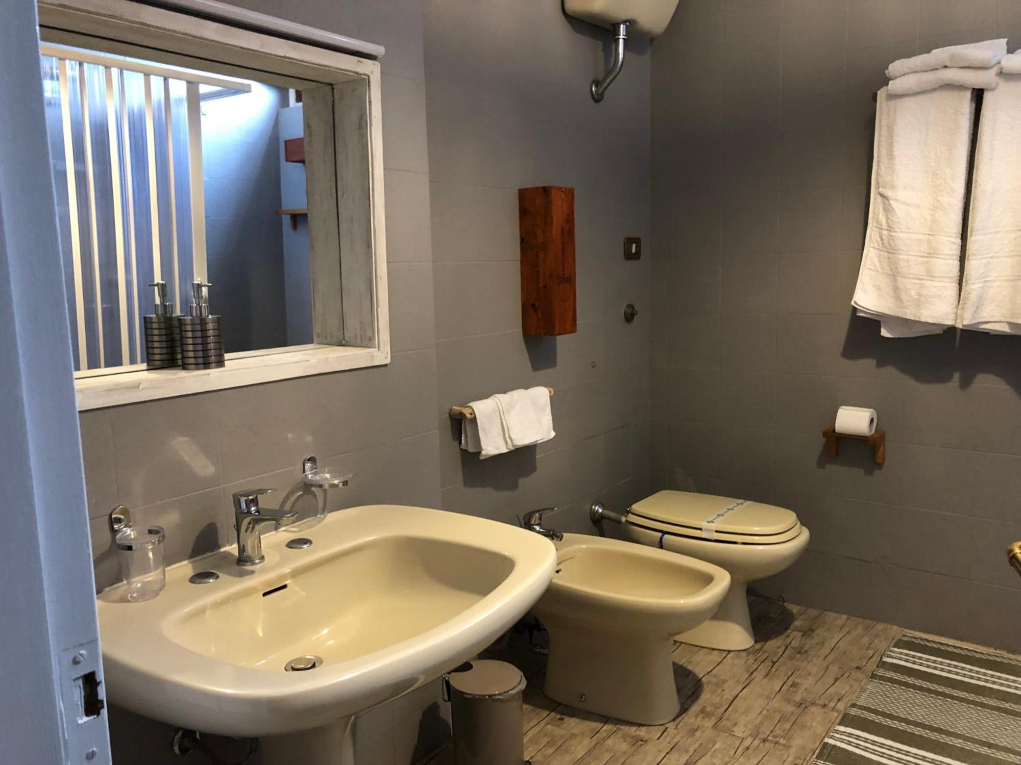Fiore Bed And Breakfast เปสคีชี ภายนอก รูปภาพ